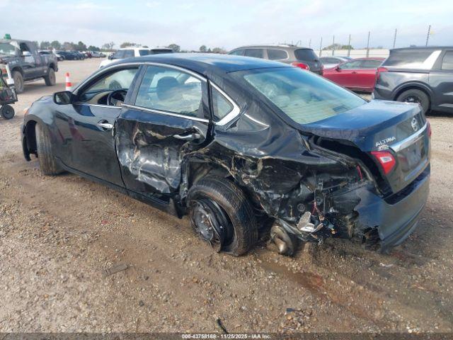 Nissan Altima 2.5 S Image 7