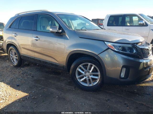  Salvage Kia Sorento