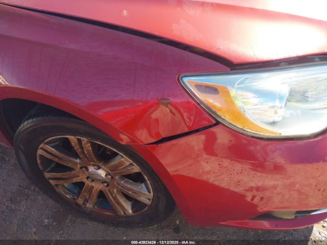 Chrysler 200 Lx Image 2