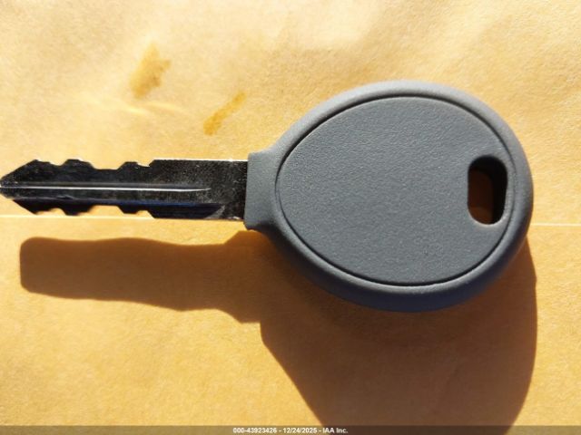 Chrysler 200 Lx Image 5