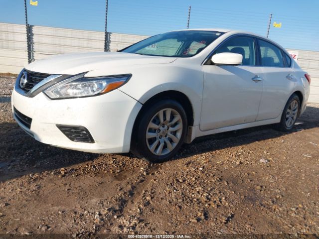 Nissan Altima 2.5 S Image 2