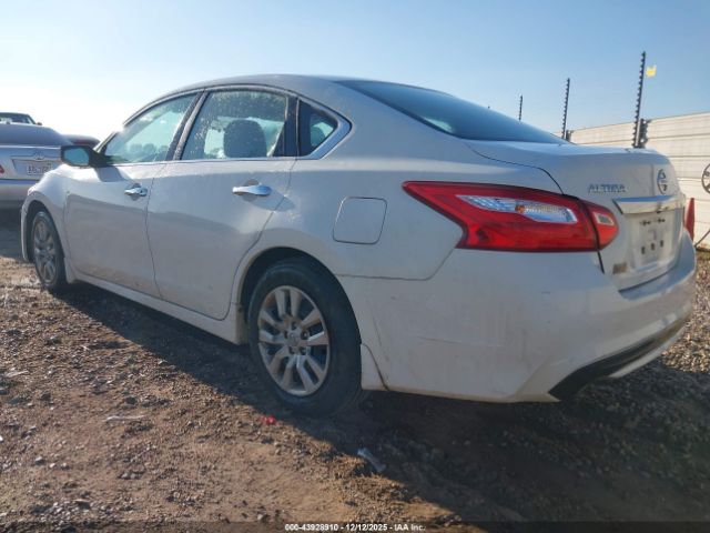 Nissan Altima 2.5 S Image 7