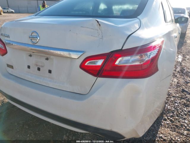Nissan Altima 2.5 S Image 11