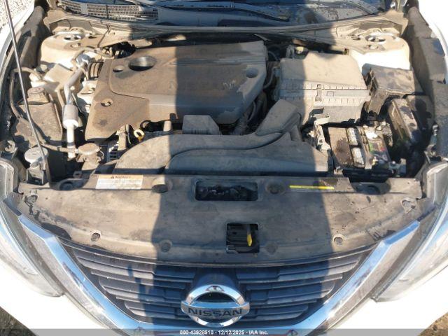 Nissan Altima 2.5 S Image 9