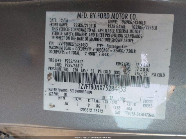 Ford Mustang Image 11