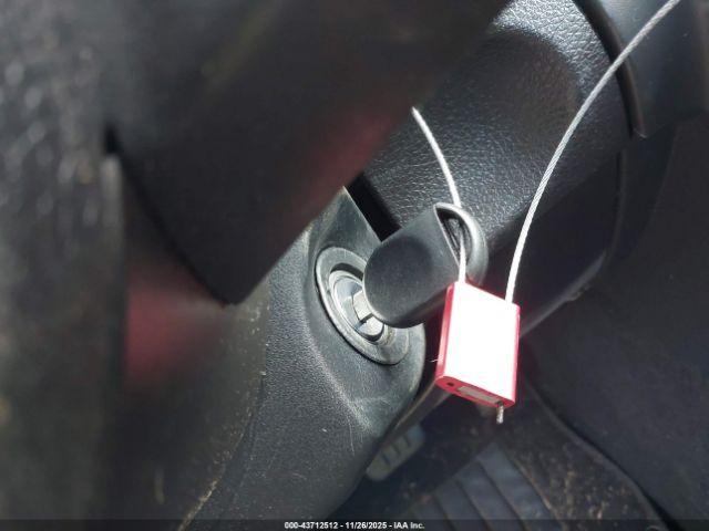 Ford Mustang Image 6