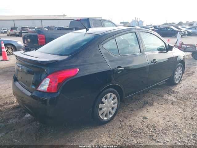 Nissan Versa 1.6 S+ Image 3