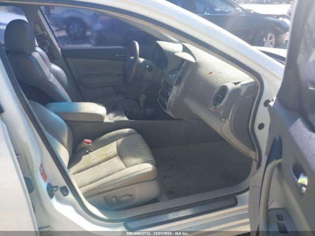 Nissan Maxima 3.5 Sv Image 2