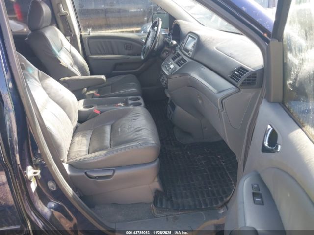 Honda Odyssey Touring Image 6