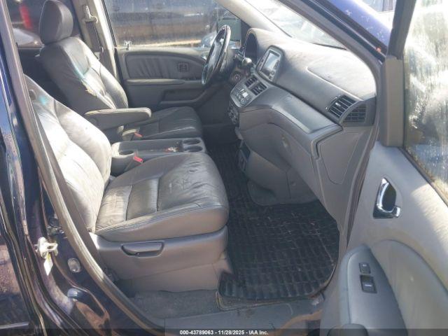 Honda Odyssey Touring Image 6