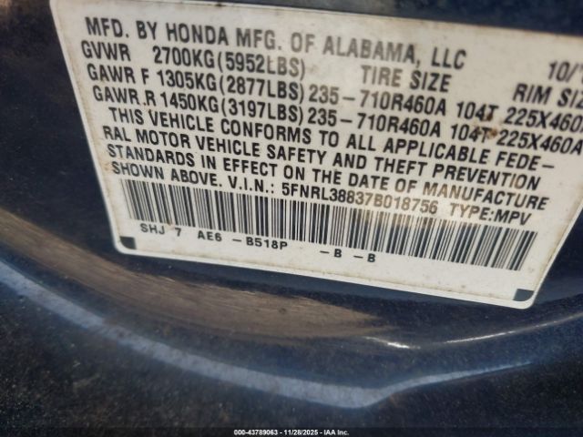 Honda Odyssey Touring Image 3