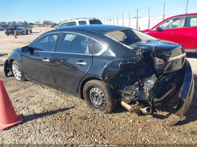 Nissan Altima 2.5 S Image 8