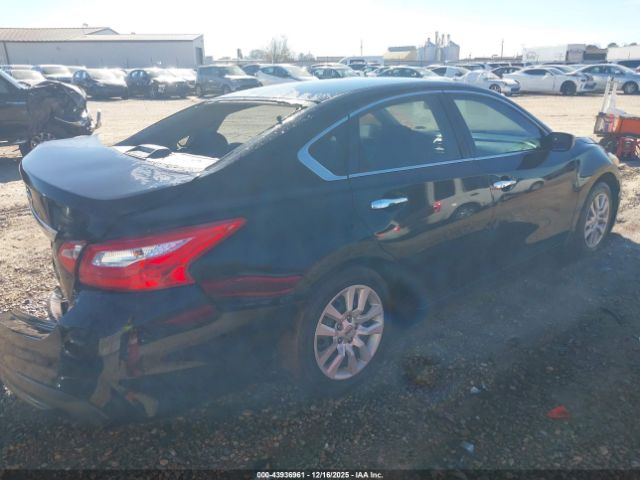 Nissan Altima 2.5 S Image 3