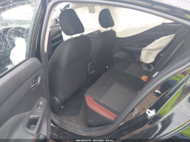 Nissan Versa 1.6 Sr Image 3