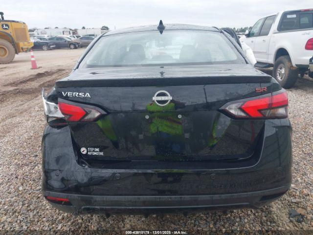 Nissan Versa 1.6 Sr Image 11