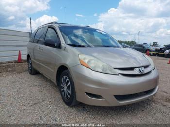  Salvage Toyota Sienna
