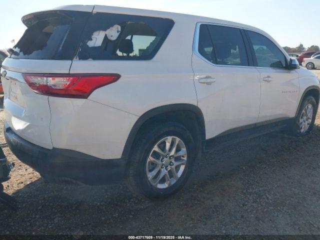 Chevrolet Traverse Fwd Ls Image 2