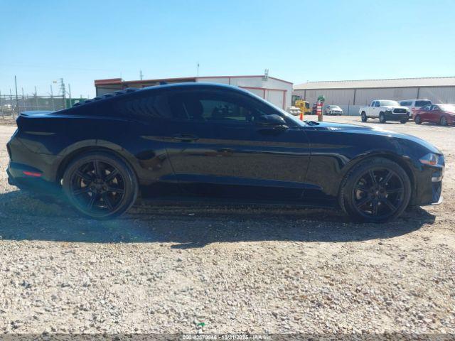 Ford Mustang Ecoboost Fastback Image 10