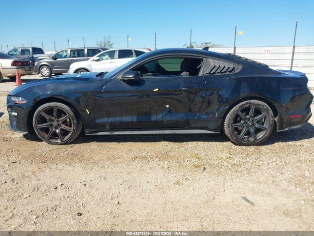 Ford Mustang Ecoboost Fastback Image 3