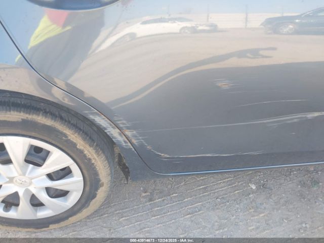 Toyota Corolla L Image 14