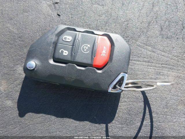 Jeep Wrangler 4-door Rubicon 4x4 Image 11