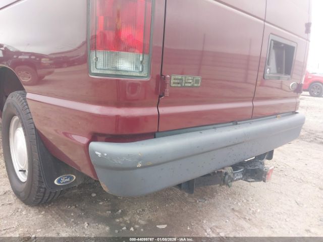 Ford E-150 Image 7